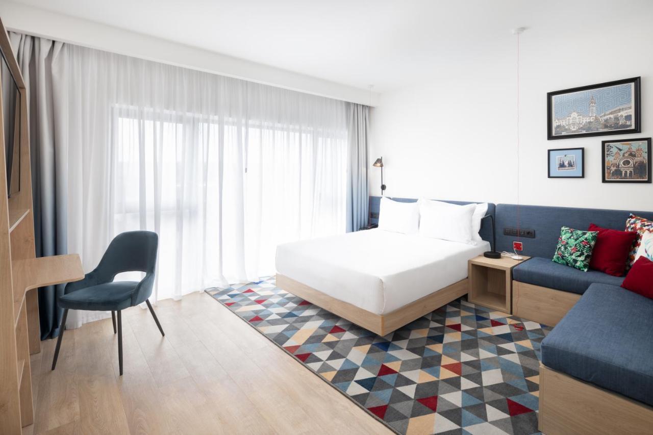 Hampton By Hilton Târgu-Mureş エクステリア 写真